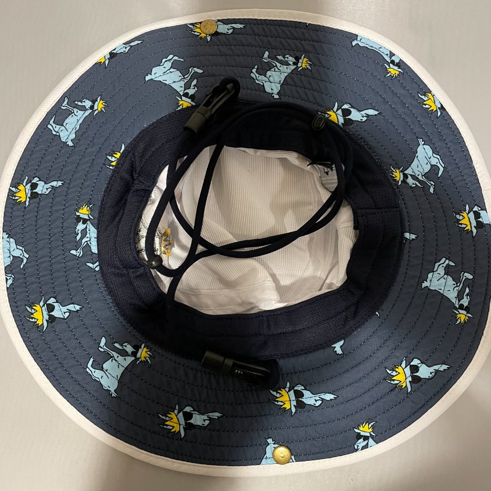 White Bucket Hat with Embroidered Goat Graphic - Picture 5 of 6
